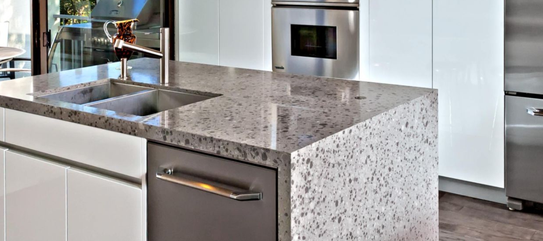 What-is-a-waterfall-countertop 